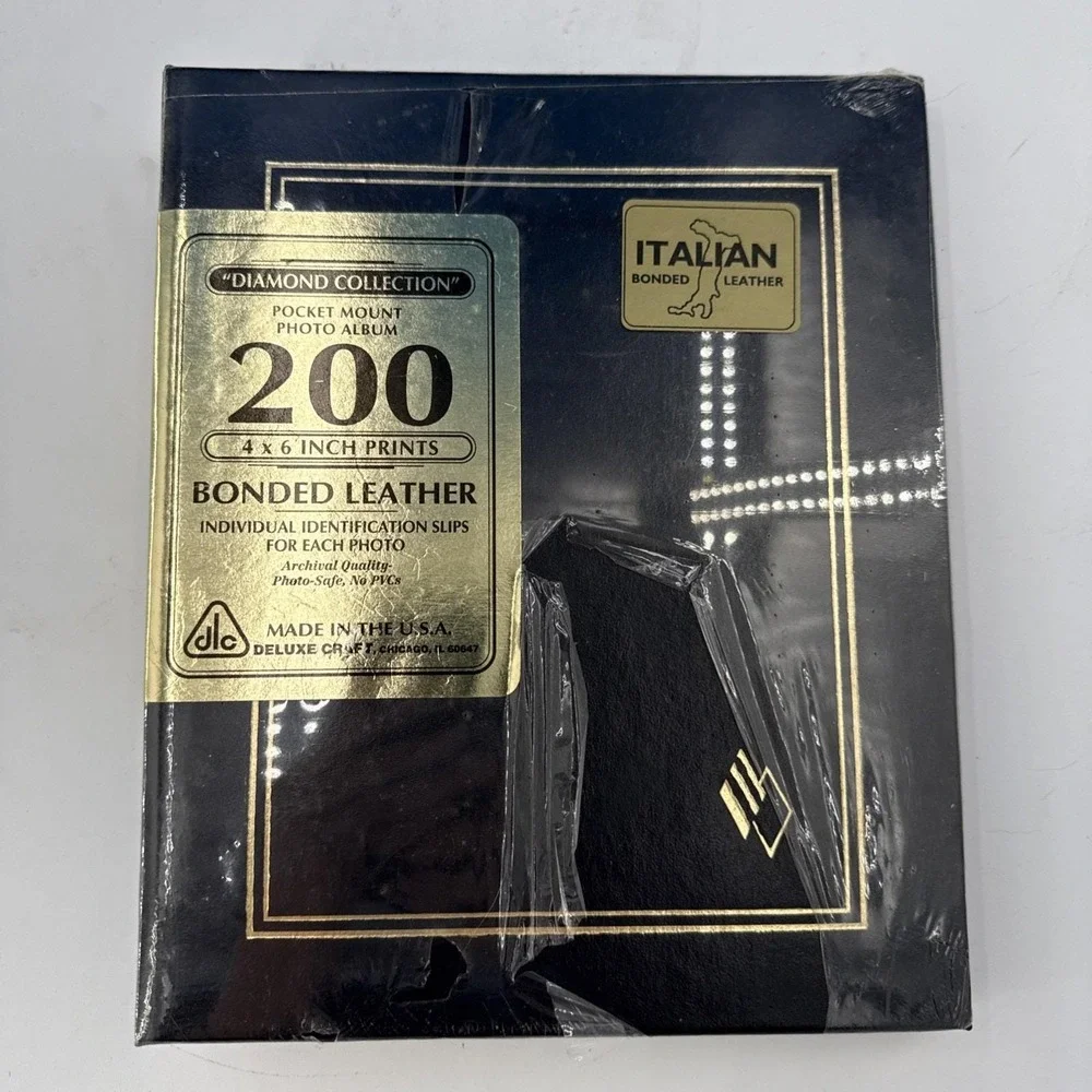 NOS Diamond Collection Italian Bonded Leather Photo Album Holds 300 4x6 Prints